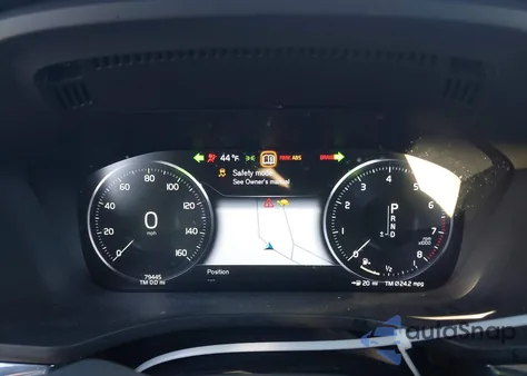 2021 Volvo Xc60 T5 Inscription z USA, uszkodzony, nr VIN YV4102RL9M1721623